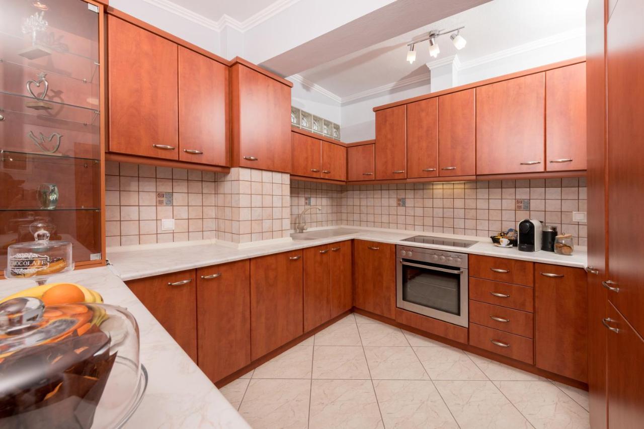 House Of Hearts Apartment ลีเมนาส ภายนอก รูปภาพ